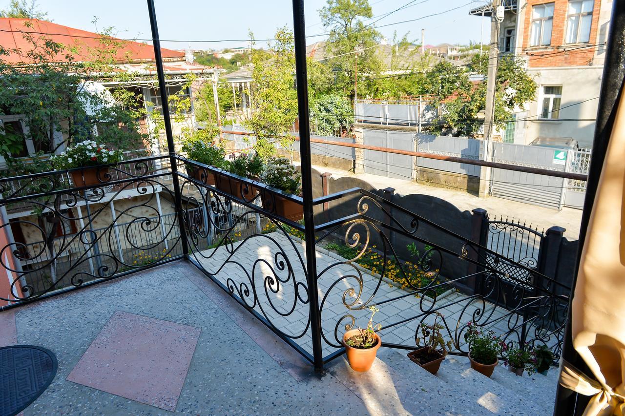 Bibi Hotel Koetaisi Buitenkant foto