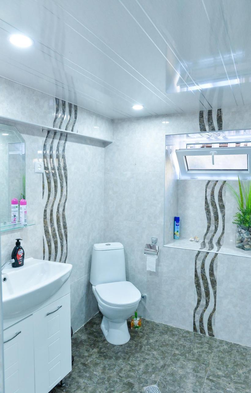 Bibi Hotel Koetaisi Buitenkant foto
