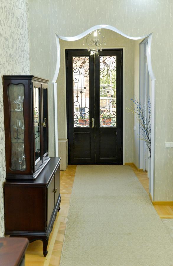 Bibi Hotel Koetaisi Buitenkant foto