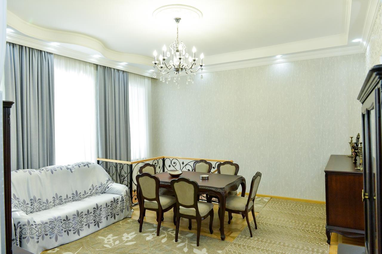 Bibi Hotel Koetaisi Buitenkant foto